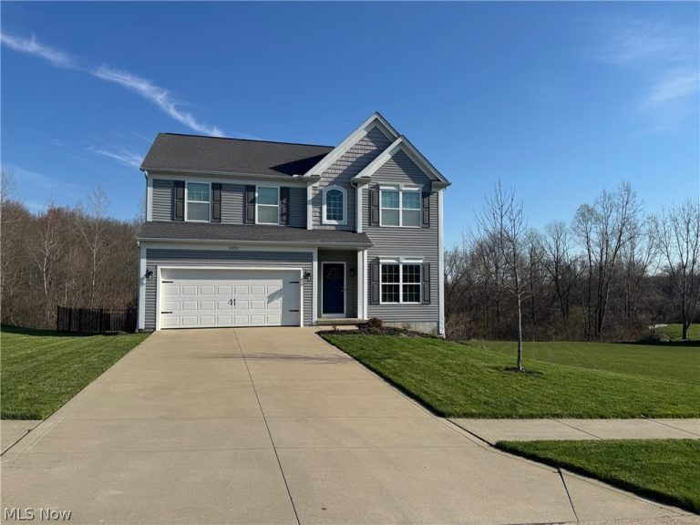 2221 Dorchester Drive, Kent, OH - Photo 2