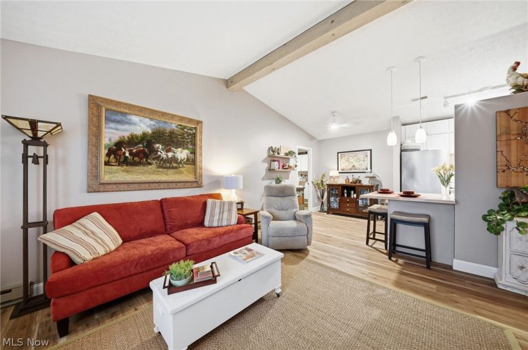 35375 Greenwich Avenue, North Ridgeville, OH - Photo 8