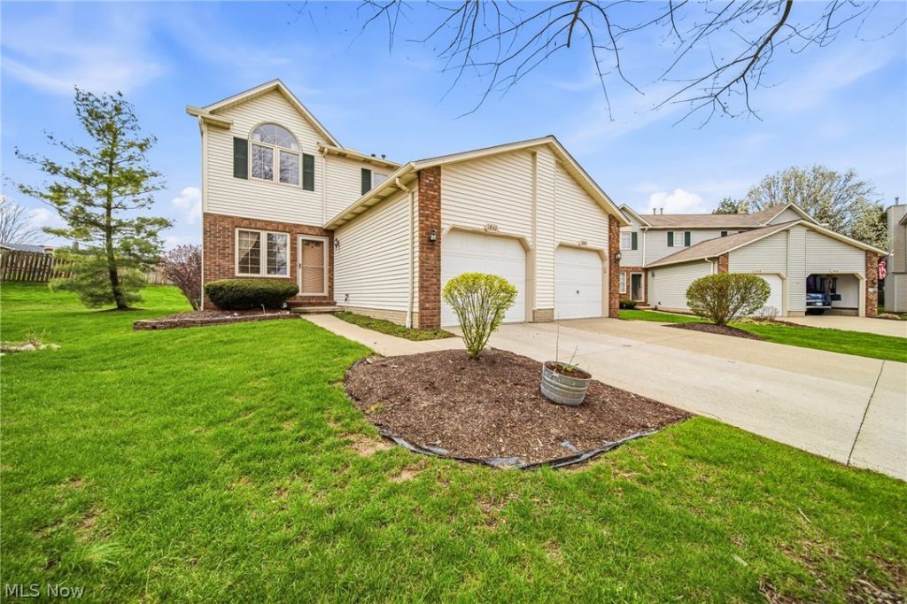 1846 Hobbits Way, Brunswick, OH