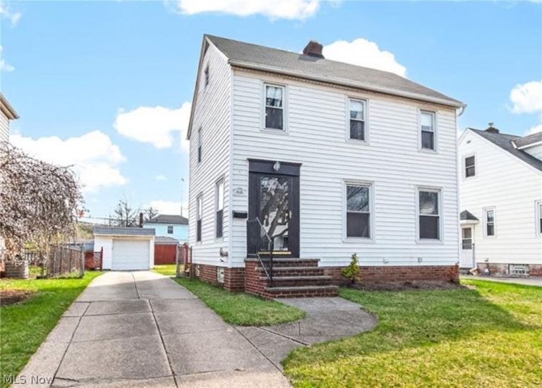 3145 138th Street, Cleveland, OH - Photo 2