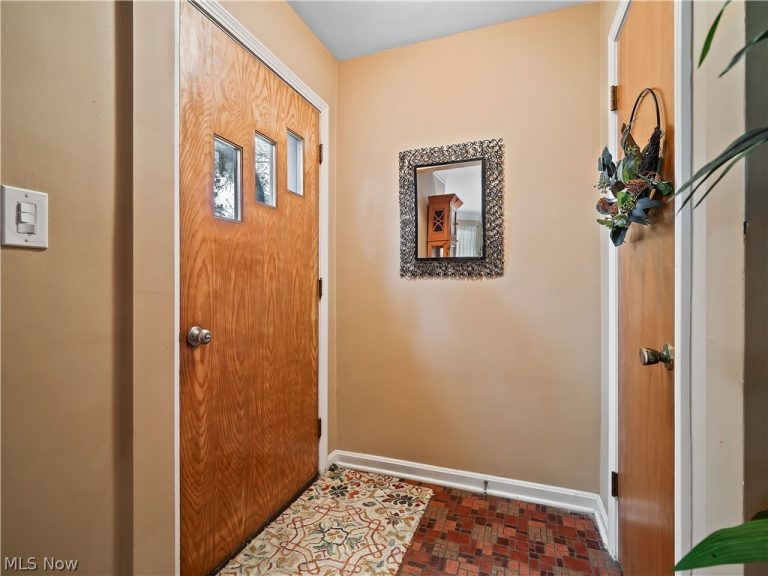 4765 220th Street, Fairview Park, OH - Photo 5