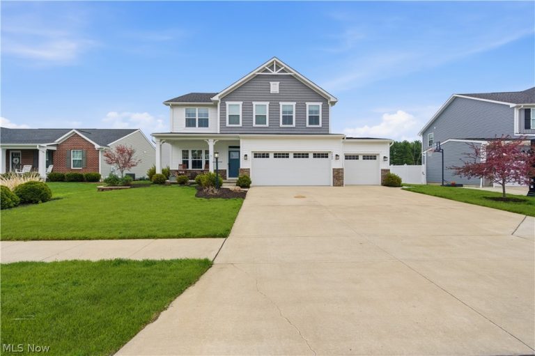 3402 Sandgate Street, North Canton, OH - Photo 2