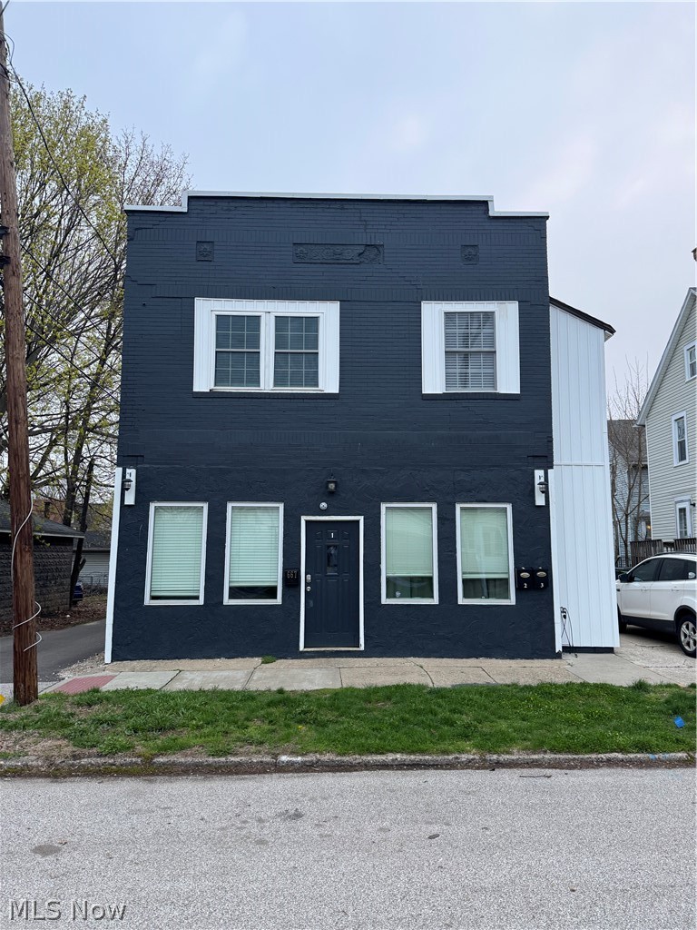 667 Park Avenue, Barberton, OH - Photo 2