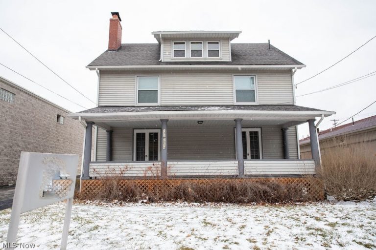 131 Poland Avenue, Struthers, OH, 44471