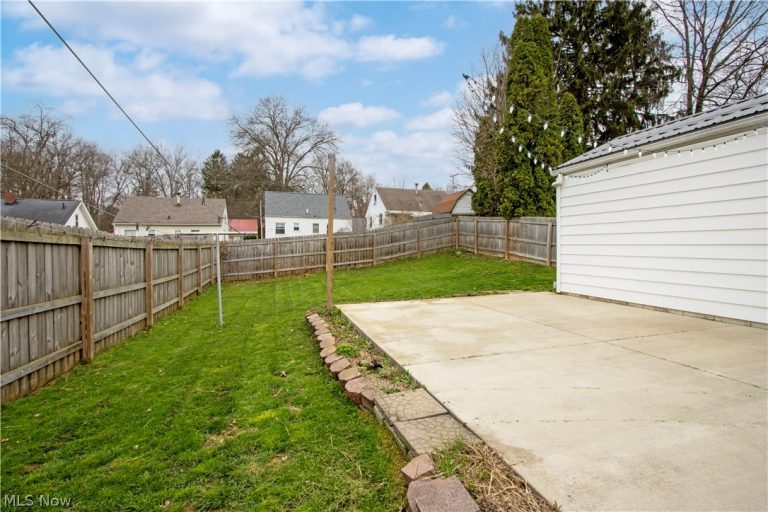 716 Washington Street, Wooster, OH - Photo 2