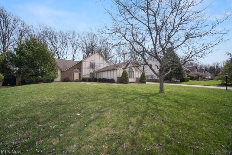 10067 Jamestown Drive, North Royalton, OH, 44133