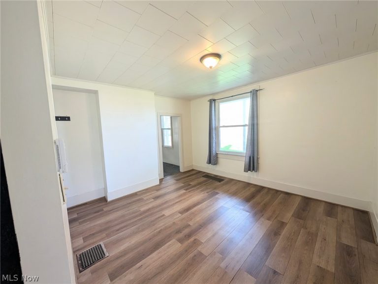 320 Sherman Street, Dennison, OH - Photo 5