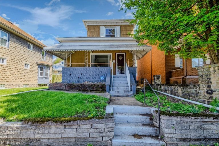942 Virginia Avenue, Follansbee, WV, 26037