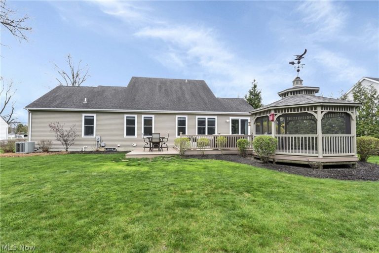 31766 Walker Road, Avon Lake, OH - Photo 6