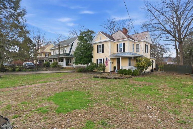 4405 Grand Central Avenue, Vienna, WV - Photo 5