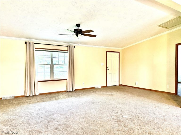 5665 Innkeeper Street, Dennison, OH - Photo 6