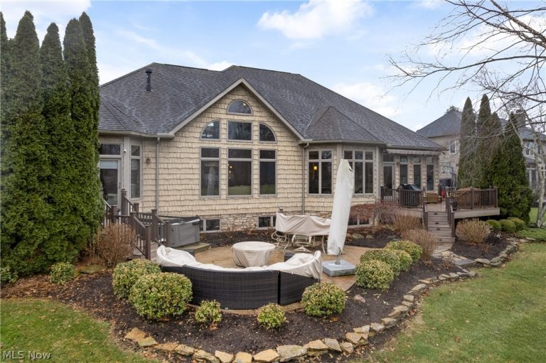 2229 Park Drive, Uniontown, OH - Photo 4
