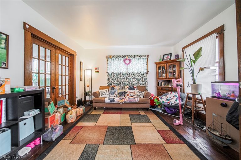 2715 Blair Place, Canton, OH - Photo 2