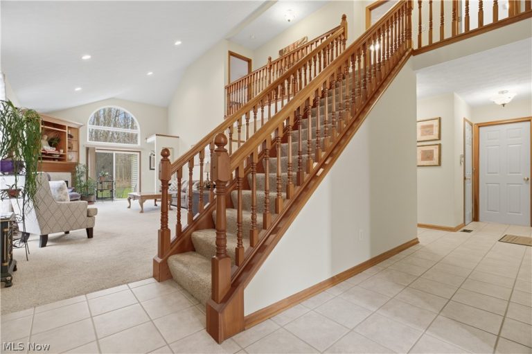 9433 Scottsdale Drive, Broadview Heights, OH - Photo 6