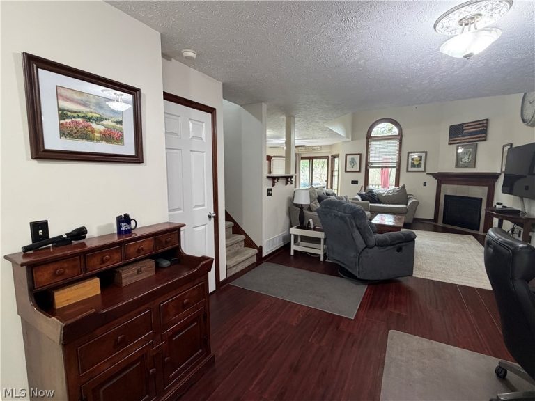1025 Parsons Road, Grafton, OH - Photo 6