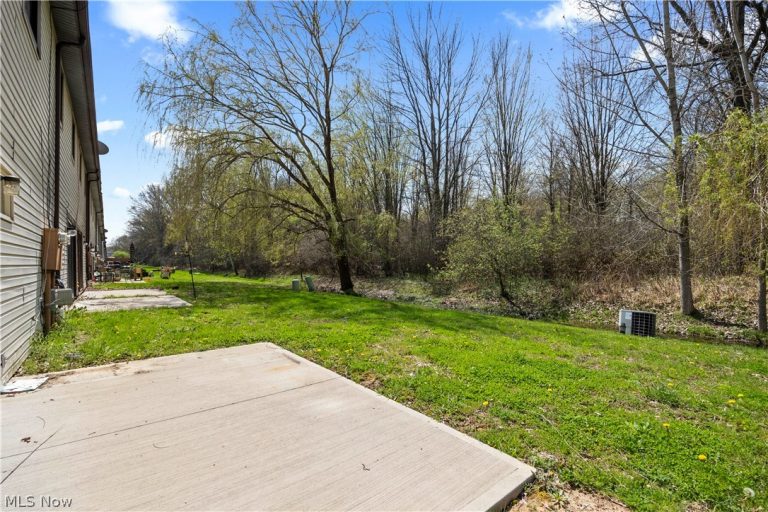 6354 Forest Park Drive, North Ridgeville, OH - Photo 6