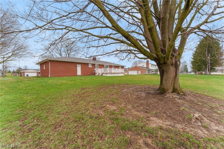 1709 Edmar Street, Louisville, OH - Photo 5