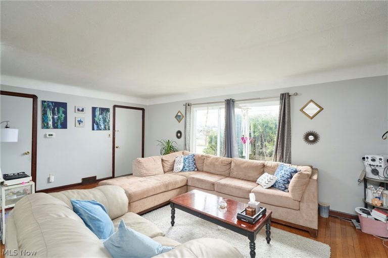 14330 Lakewood Heights Boulevard, Lakewood, OH - Photo 3