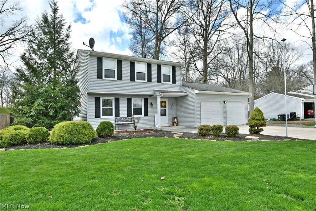 353 Stahl Avenue, Cortland, OH