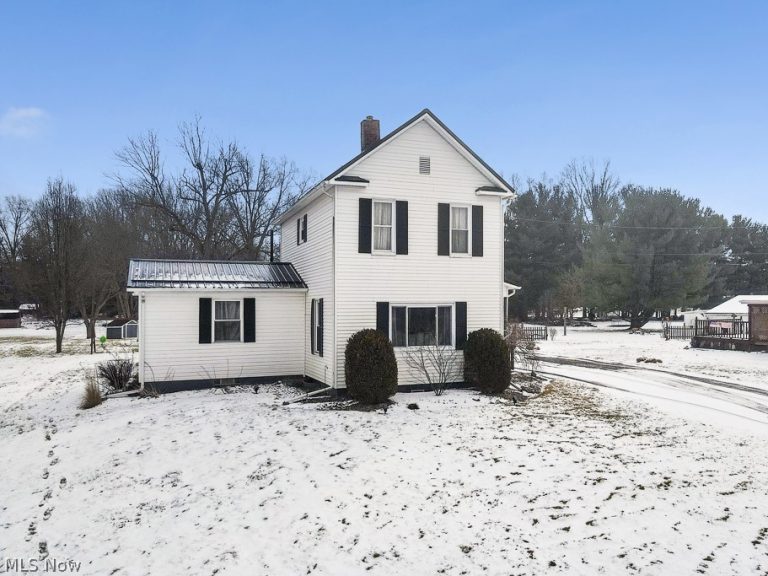 2420 Beechwood Avenue, Alliance, OH - Photo 4