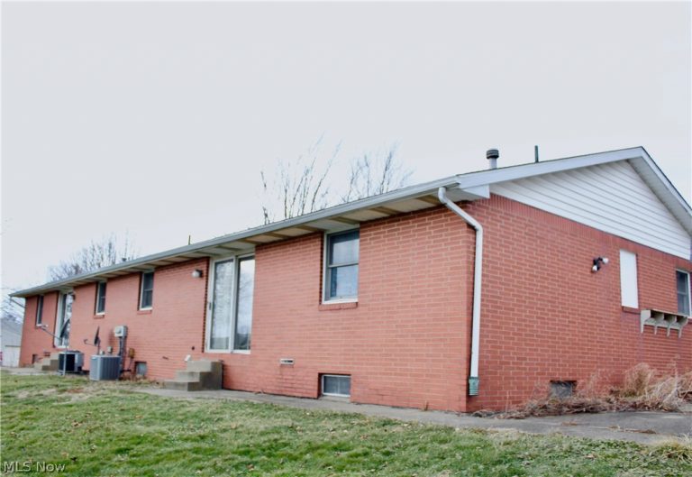 5620 Nave Street, Canton, OH - Photo 3