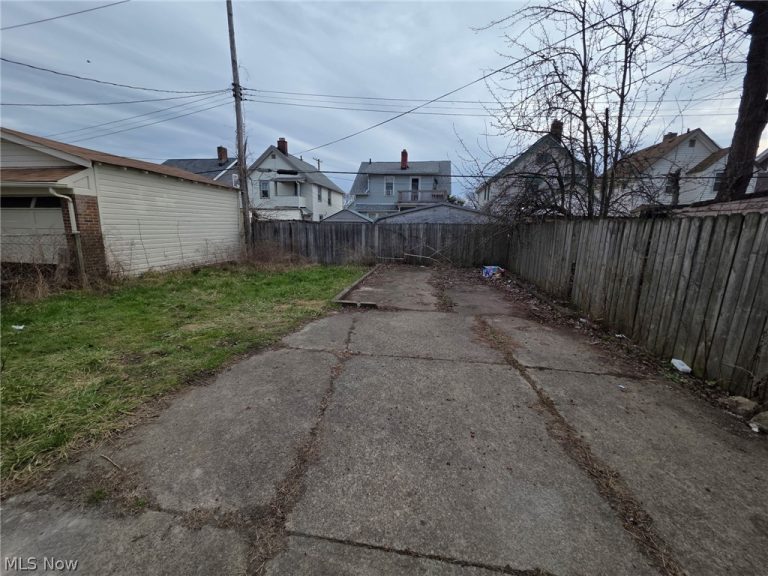 3395 91st Street, Cleveland, OH - Photo 6