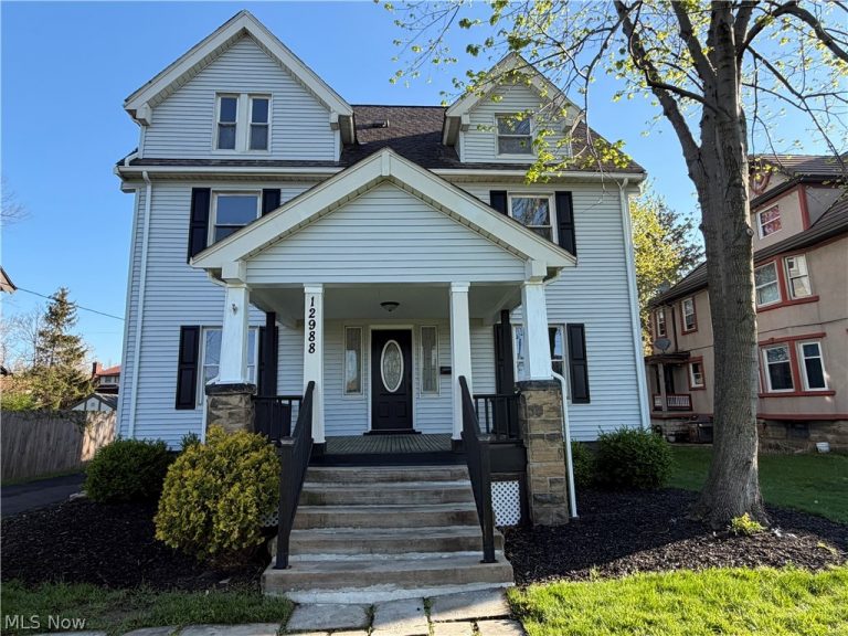 12988 Clifton Boulevard, Lakewood, OH - Photo 2