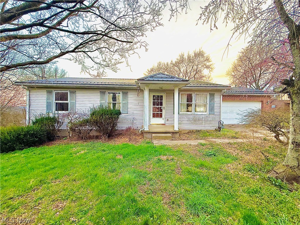 335 Sealock Avenue, Steubenville, OH