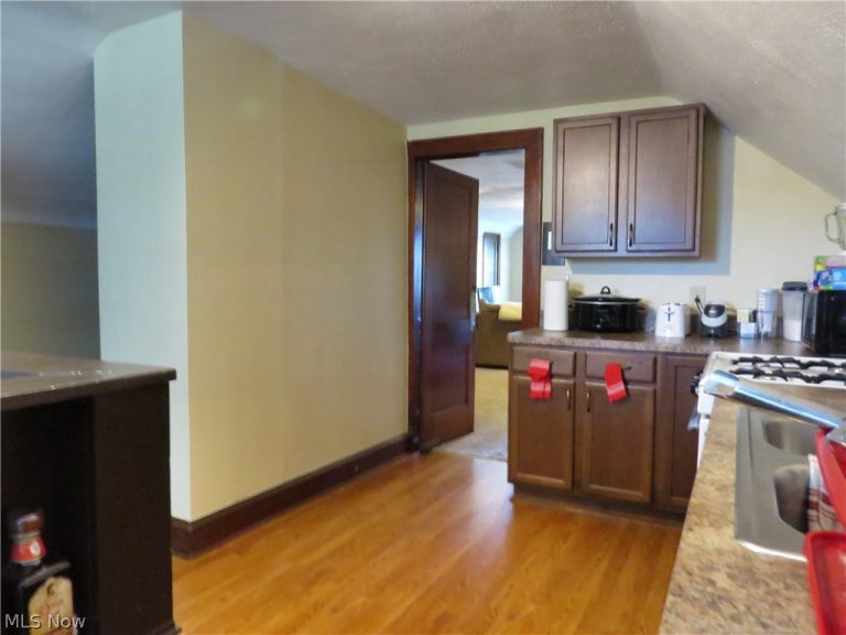 13513 Clifton Boulevard #3, Lakewood, OH - Photo 8