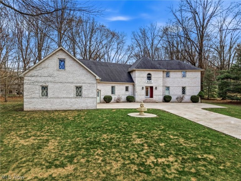 1887 Pearce Circle, Salem, OH - Photo 4