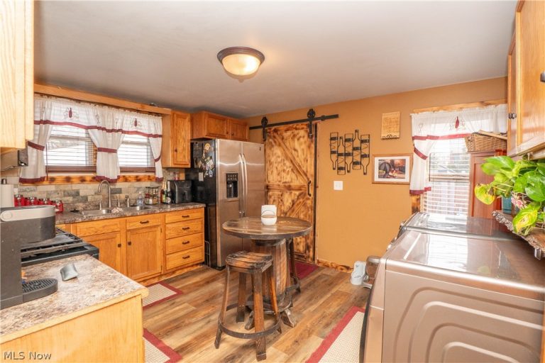 8242-8244 Navarre Road, Massillon, OH - Photo 5