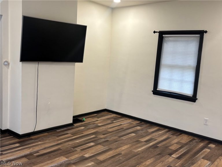 122 5th Street, New Philadelphia, OH - Photo 8