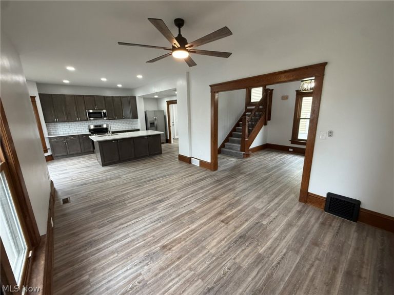 728 Oak Street, New Philadelphia, OH - Photo 5