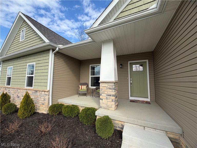 4858 Ashmont Avenue, Canton, OH - Photo 3