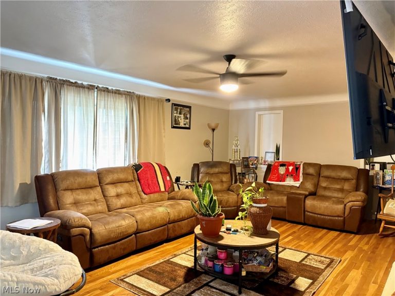 13300 Carpenter Road, Garfield Heights, OH - Photo 3