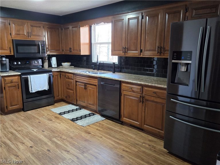 9994 Bimeler Street, Bolivar, OH - Photo 5