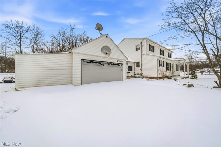 27843 Southern Avenue, North Olmsted, OH - Photo 3