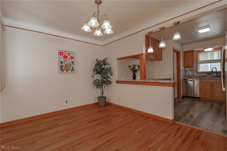 2784 Burden Drive, Parma, OH - Photo 8