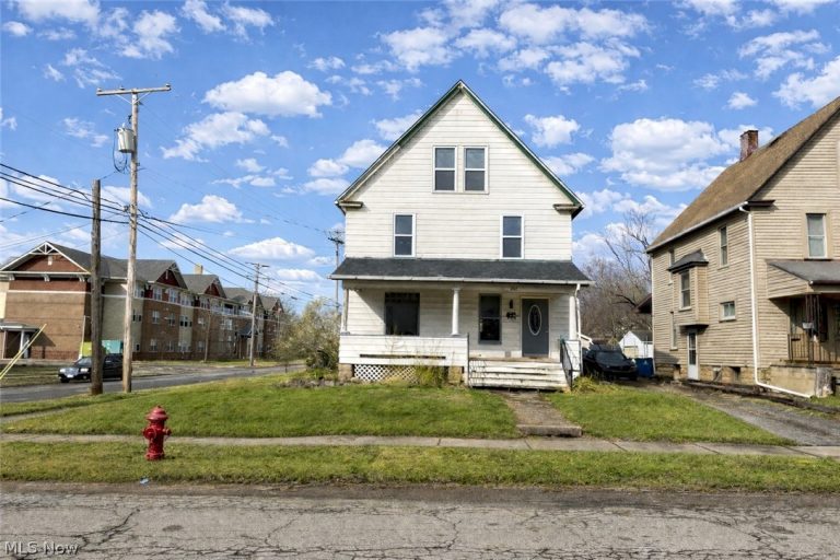 202 Prospect Street, Girard, OH, 44446