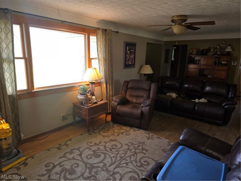 3448 Akins Road, North Royalton, OH - Photo 4