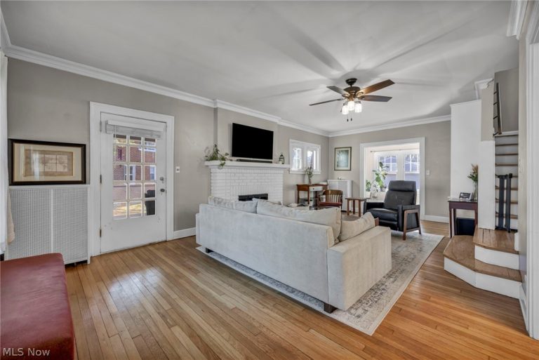 1521 Parkhill Road, Cleveland Heights, OH - Photo 5