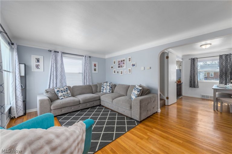 9109 Ansonia Avenue, Brooklyn, OH - Photo 5
