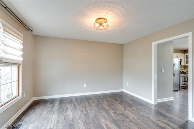 5452 Shadow Field Circle, Louisville, OH - Photo 5