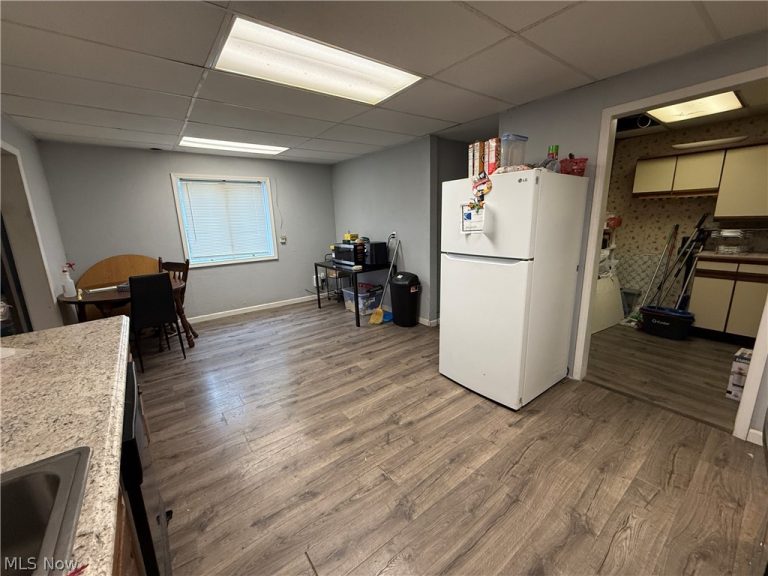 140 School Street, Elyria, OH - Photo 5