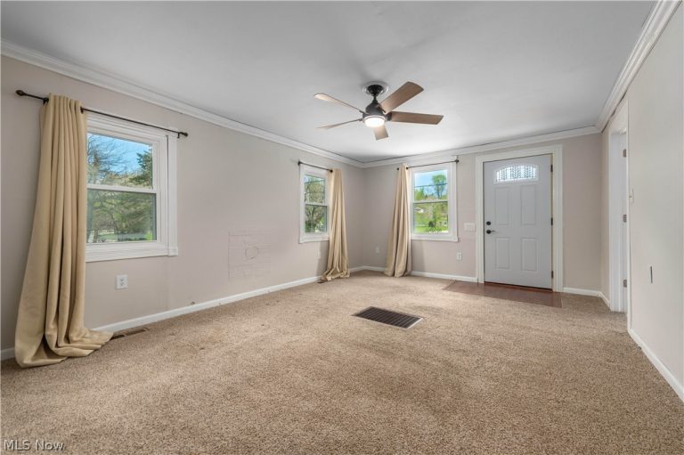 10716 Green Road, Wakeman, OH - Photo 5