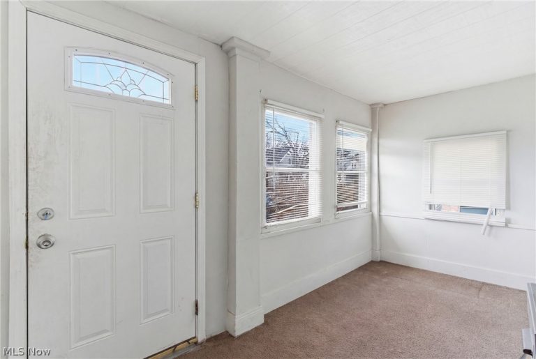 4025 144th Street, Cleveland, OH - Photo 6