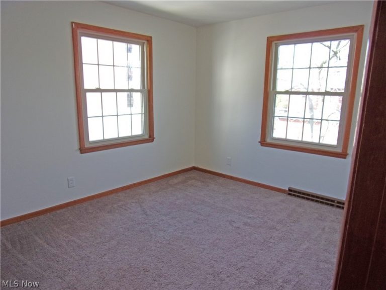 971 Wye Drive, Akron, OH - Photo 6