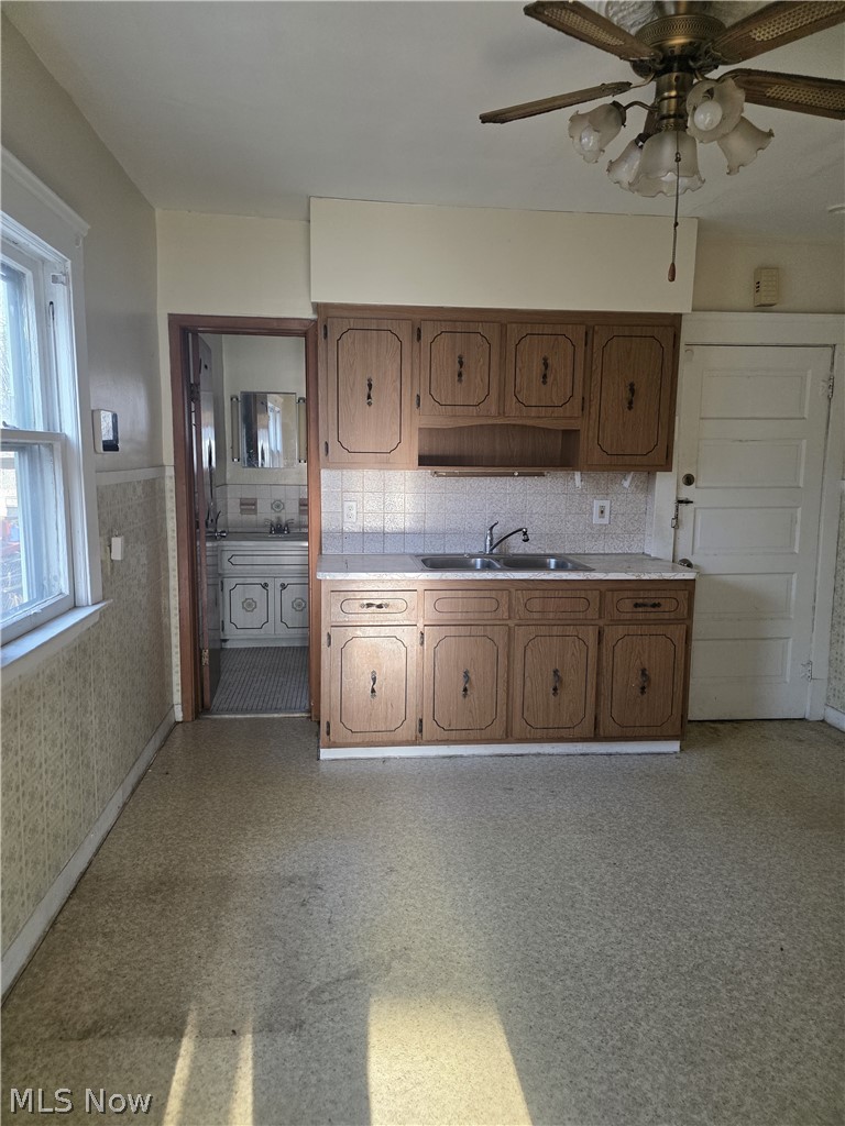 3660 76th Street, Cleveland, OH - Photo 2