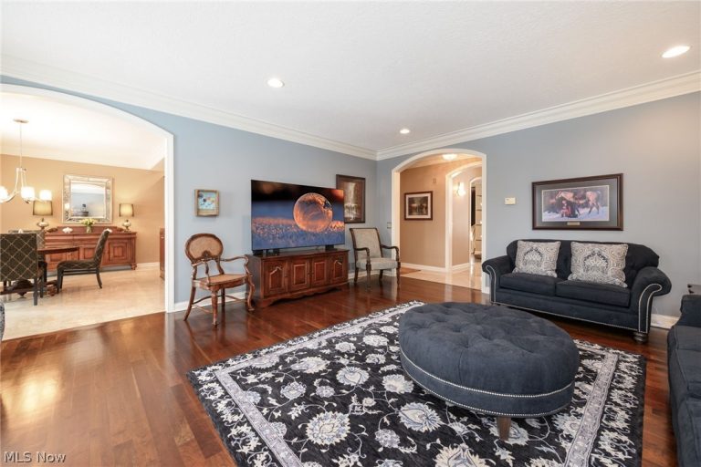 4966 Abbey Church Avenue, Canton, OH - Photo 8