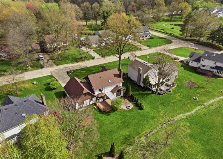 1960 Birkdale Drive, Uniontown, OH - Photo 3